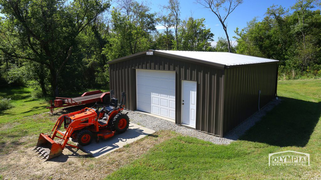 garage with tractor